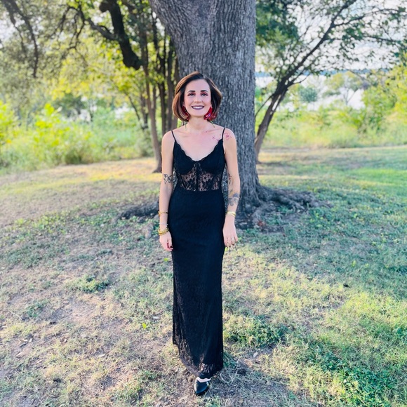 Meet your Posher, Cloe - Picture 8 of 10